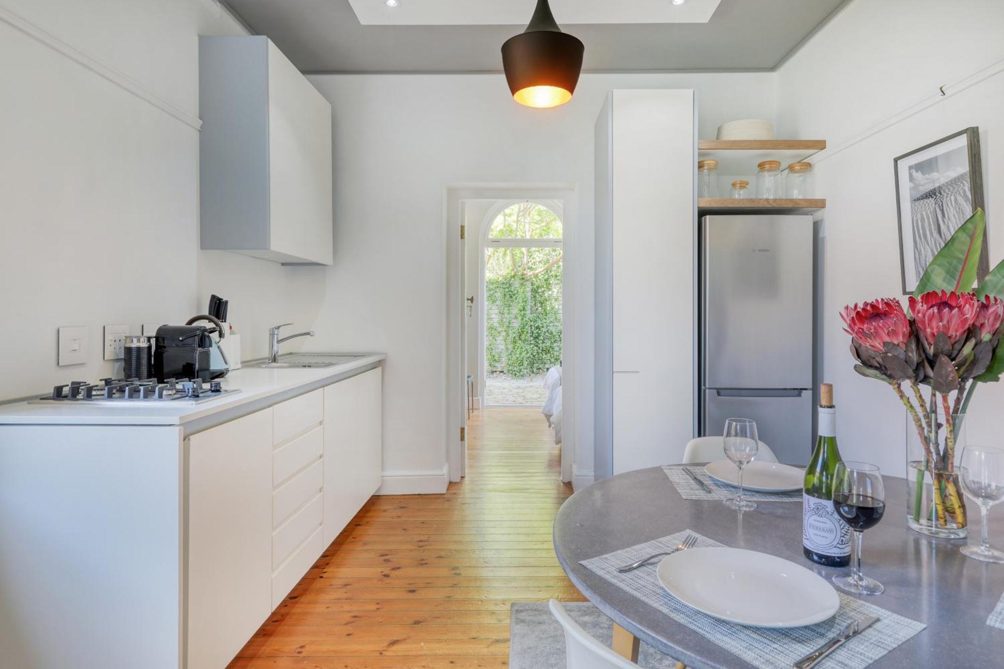 Behr Road Apartment With Sea View Patio Cape Town Luaran gambar